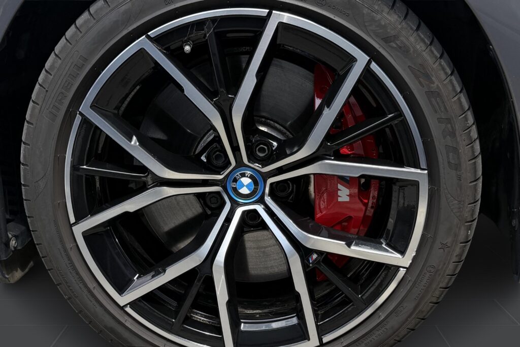 BMW 545e xDrive Sedan
