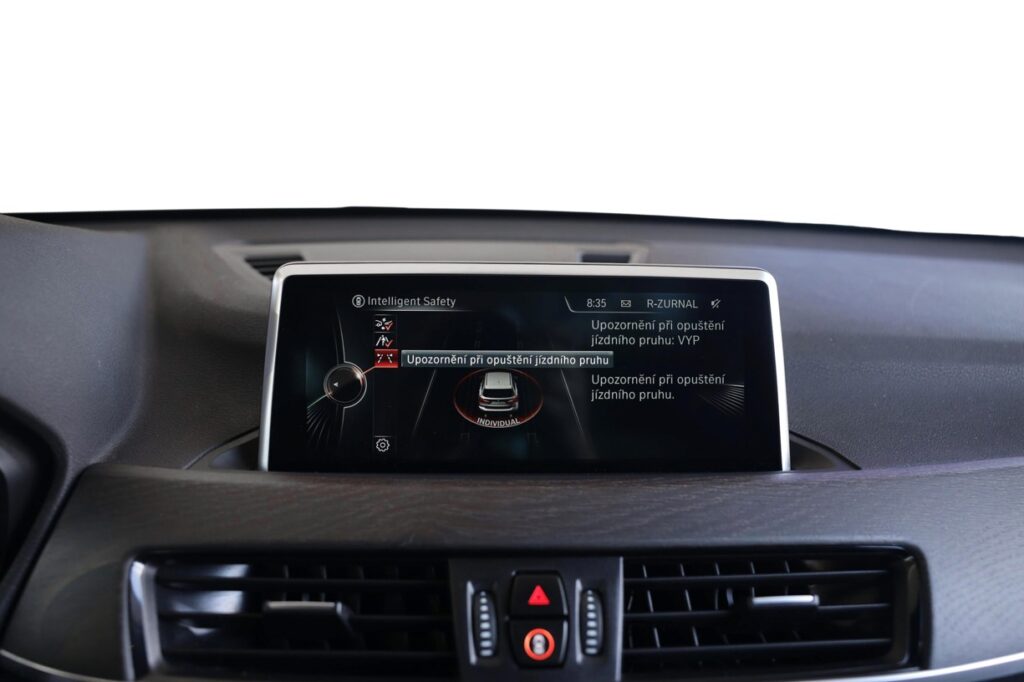 BMW X1 xDrive18d