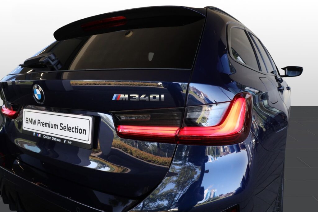 BMW M340i xDrive Touring