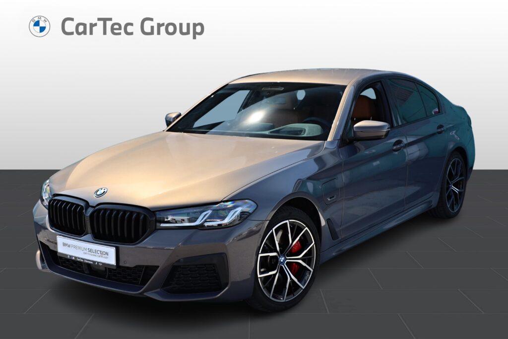 BMW 545e xDrive Sedan