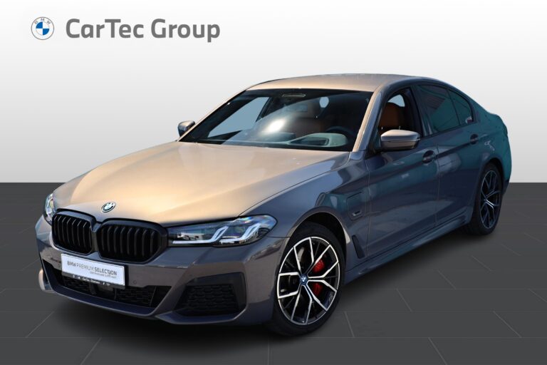 BMW 545e xDrive Sedan