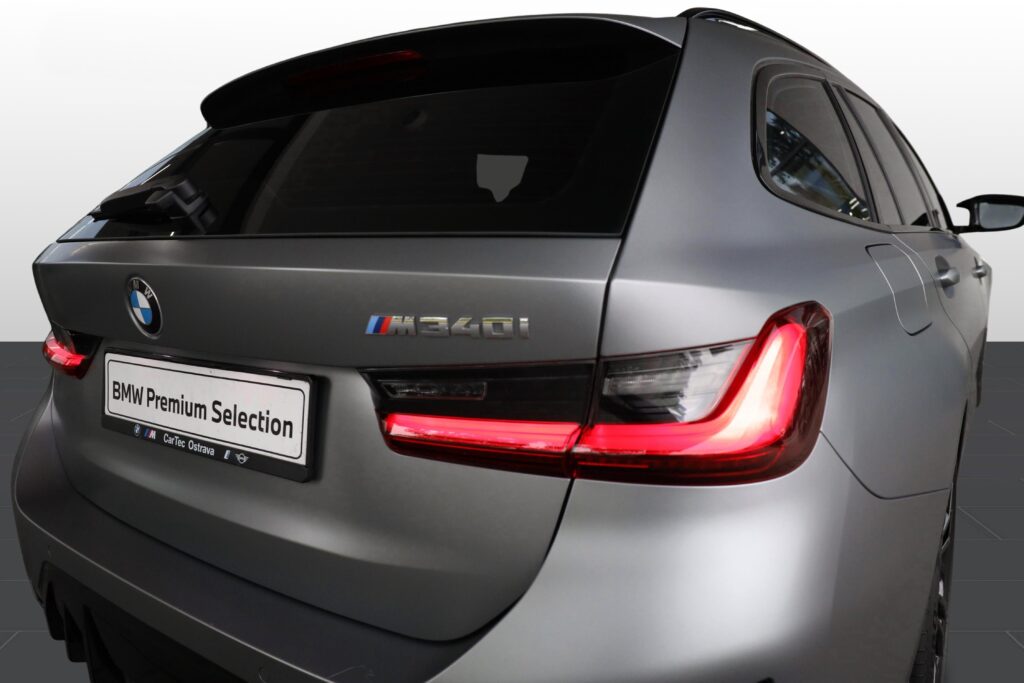 BMW M340i xDrive Touring