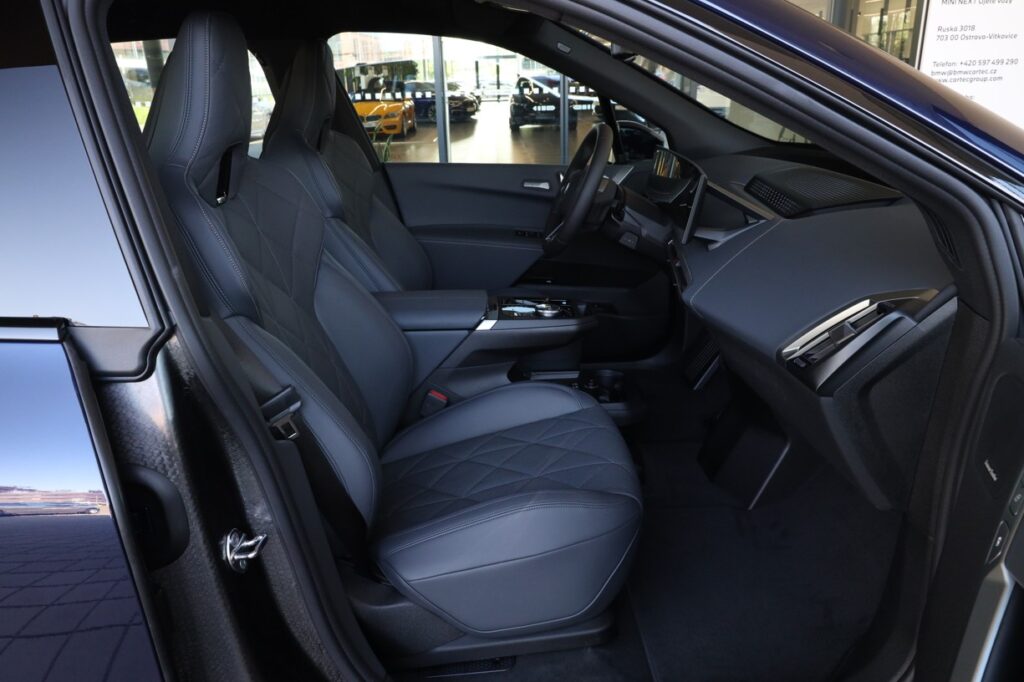 BMW iX xDrive60