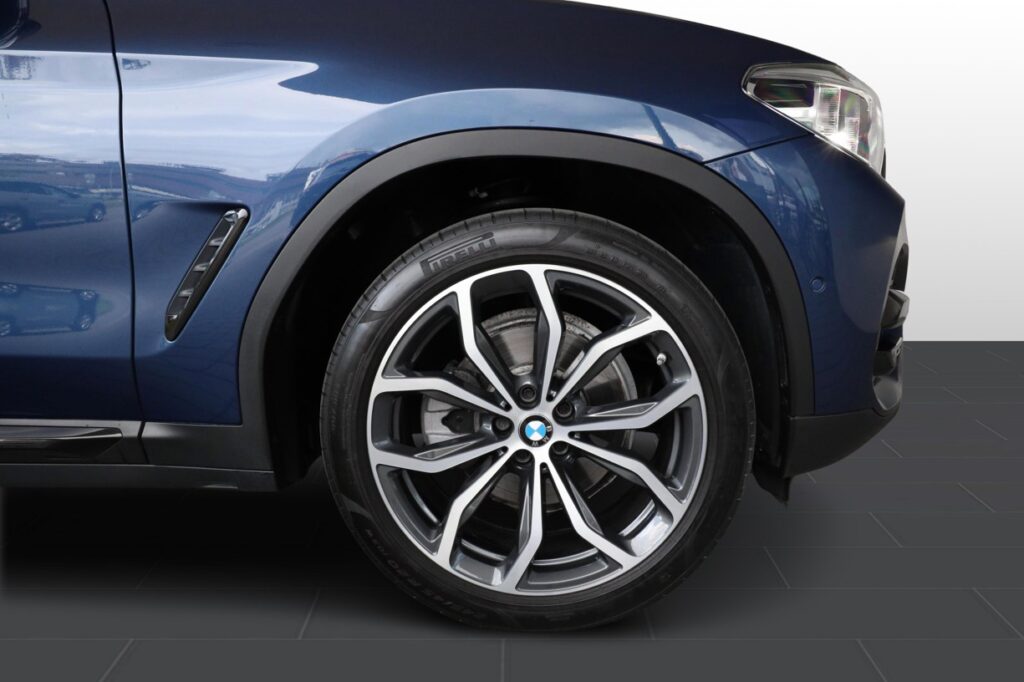 BMW X3 xDrive20i