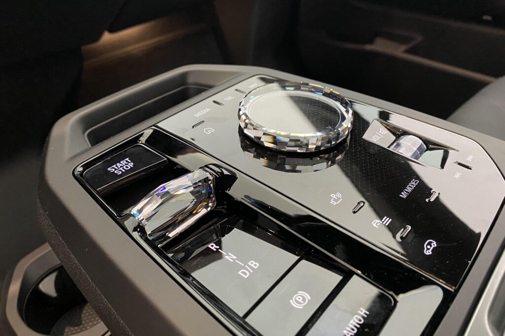 BMW iX xDrive60