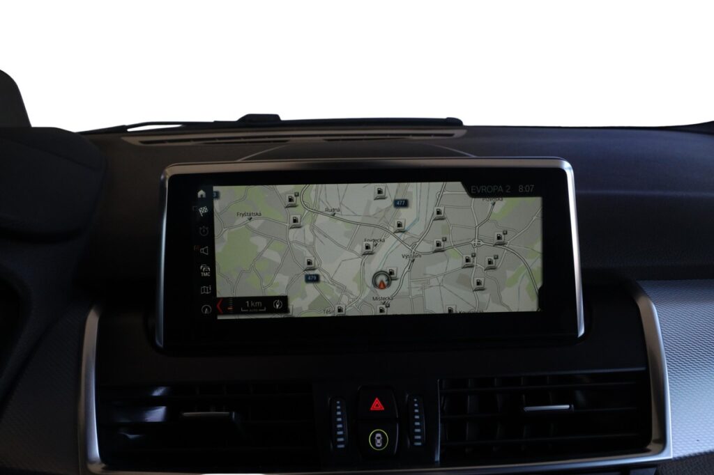 BMW 220i