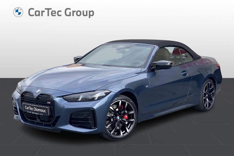 BMW M440i xDrive Convertible