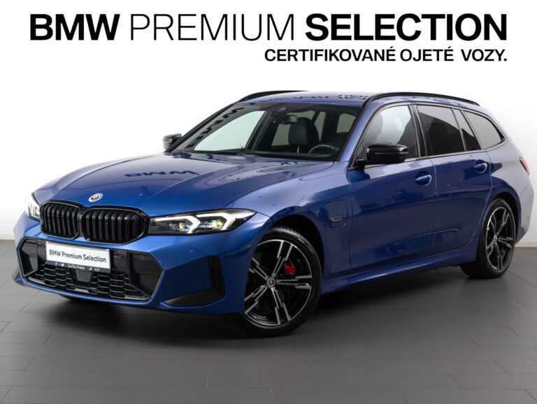 BMW 330e xDrive Touring