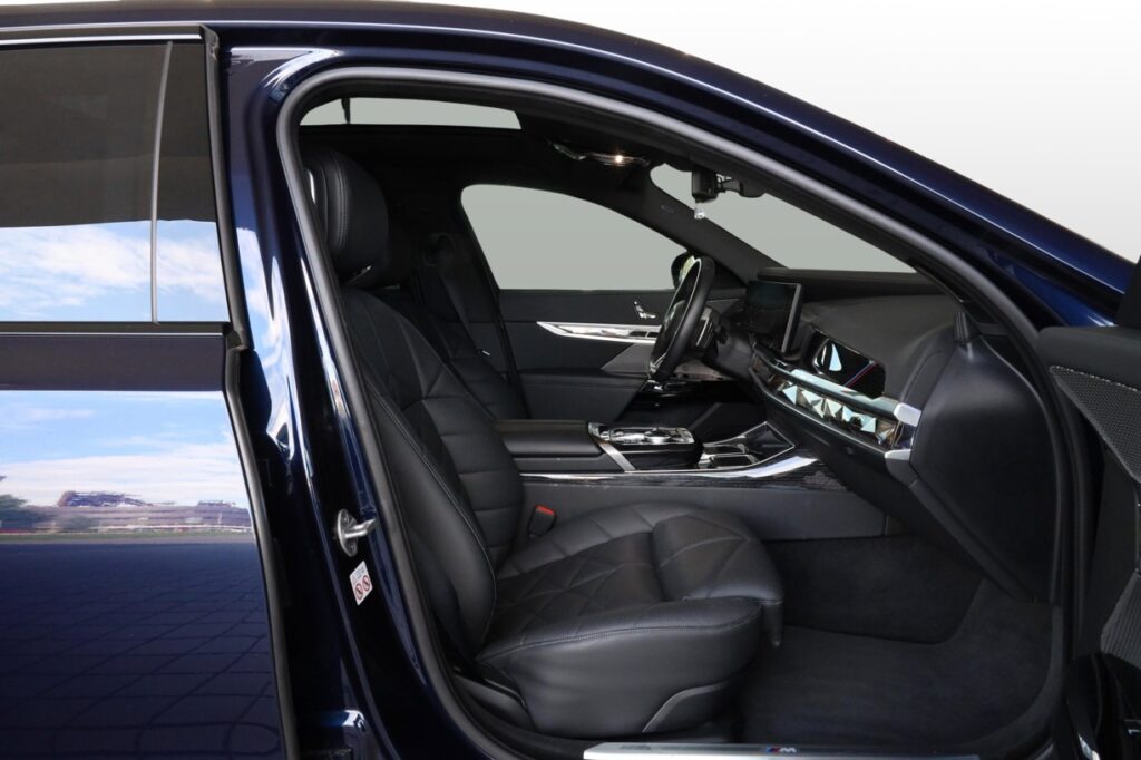 BMW 740d xDrive Sedan