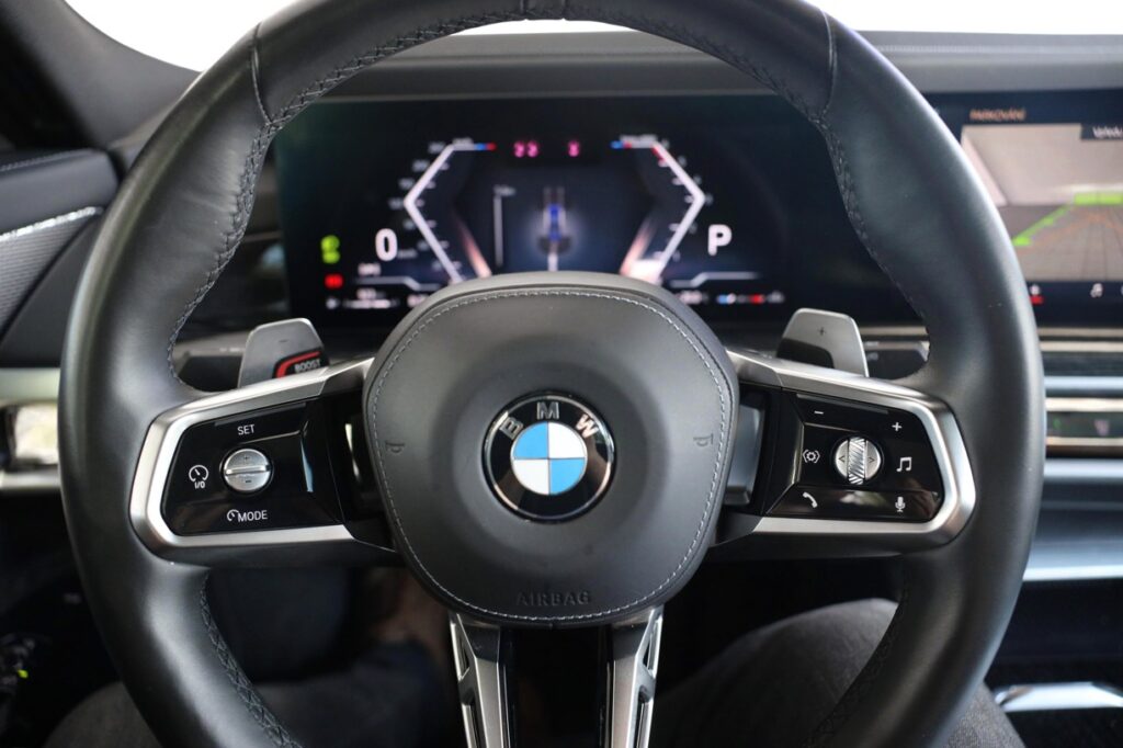 BMW 740d xDrive Sedan