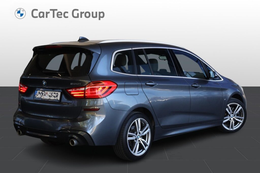 BMW 220i