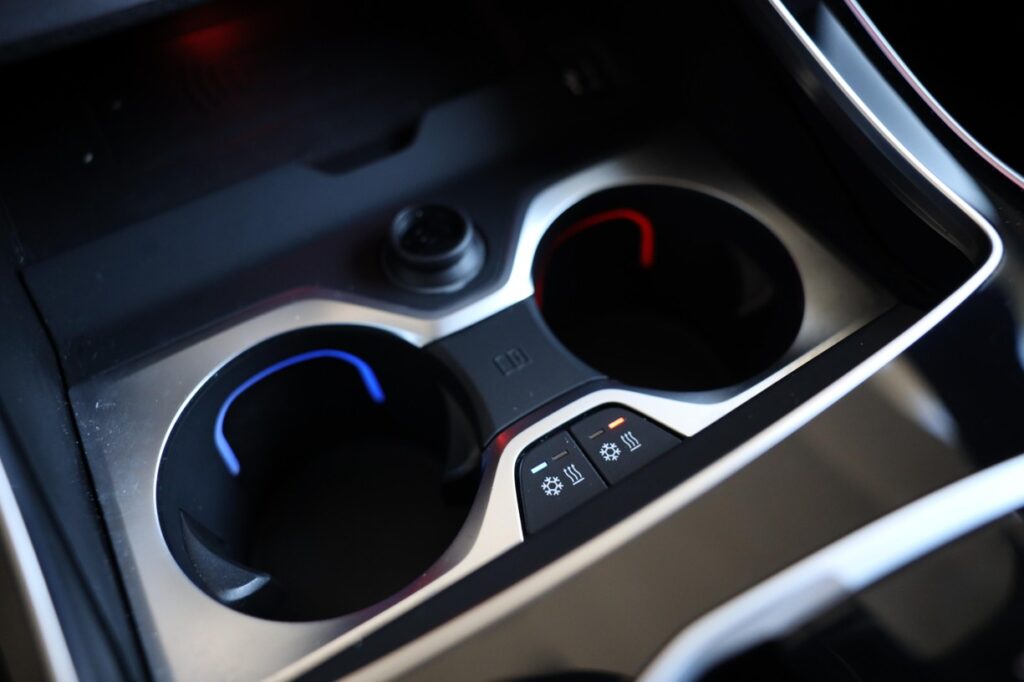 BMW X5 M60i