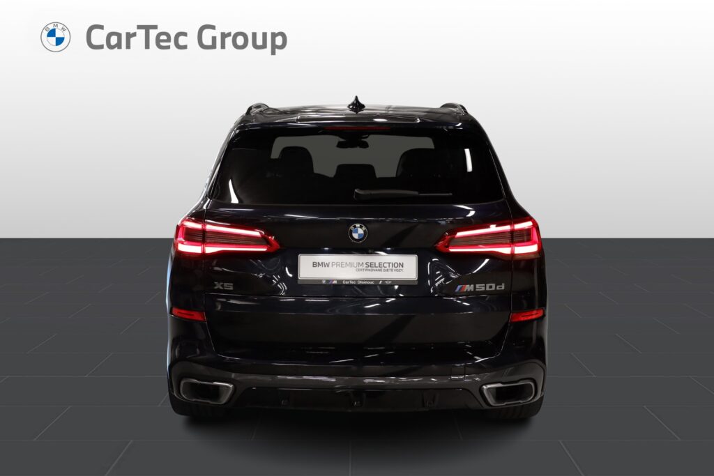 BMW X5 M50d
