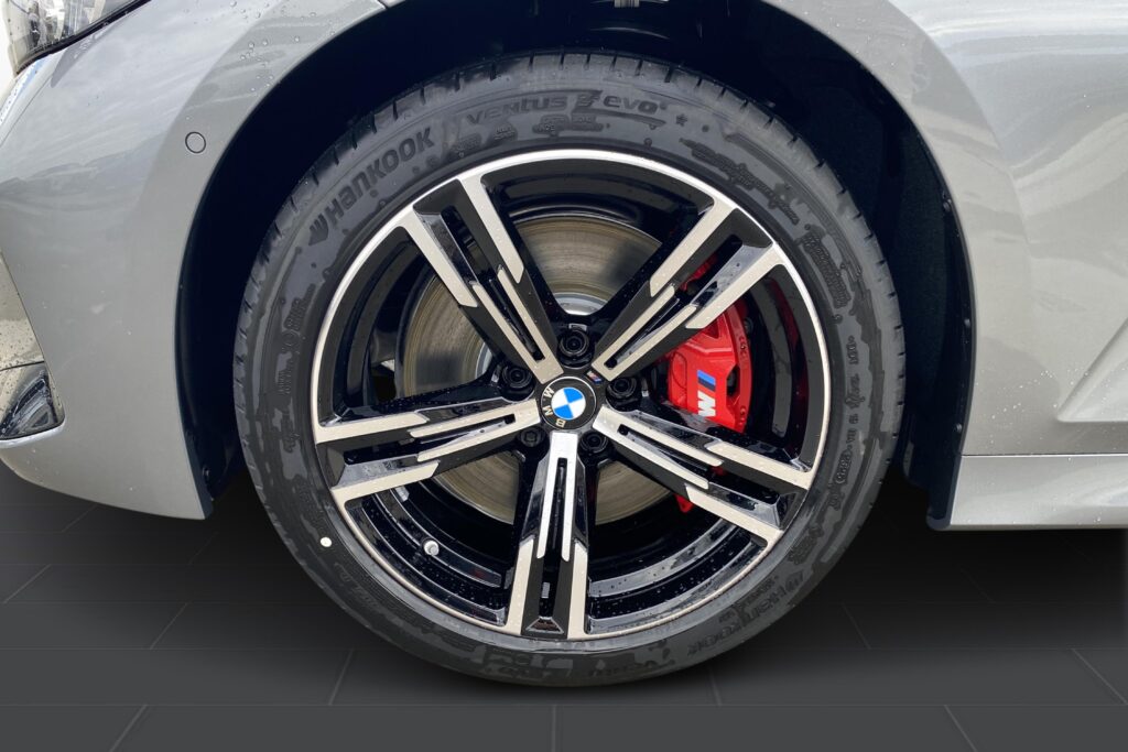 BMW 330d xDrive Touring