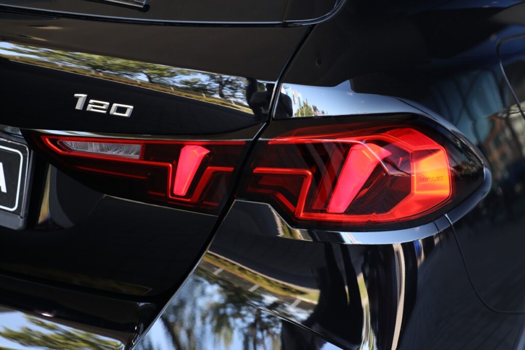 BMW 120