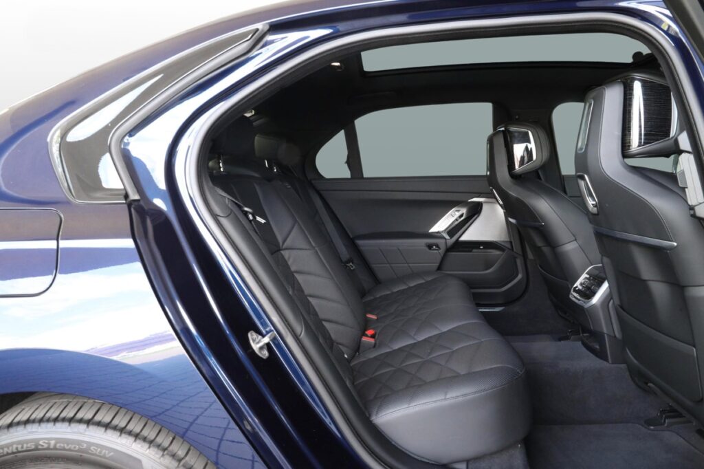 BMW 740d xDrive Sedan