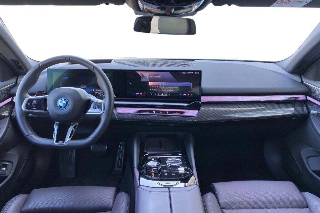 BMW 550e xDrive