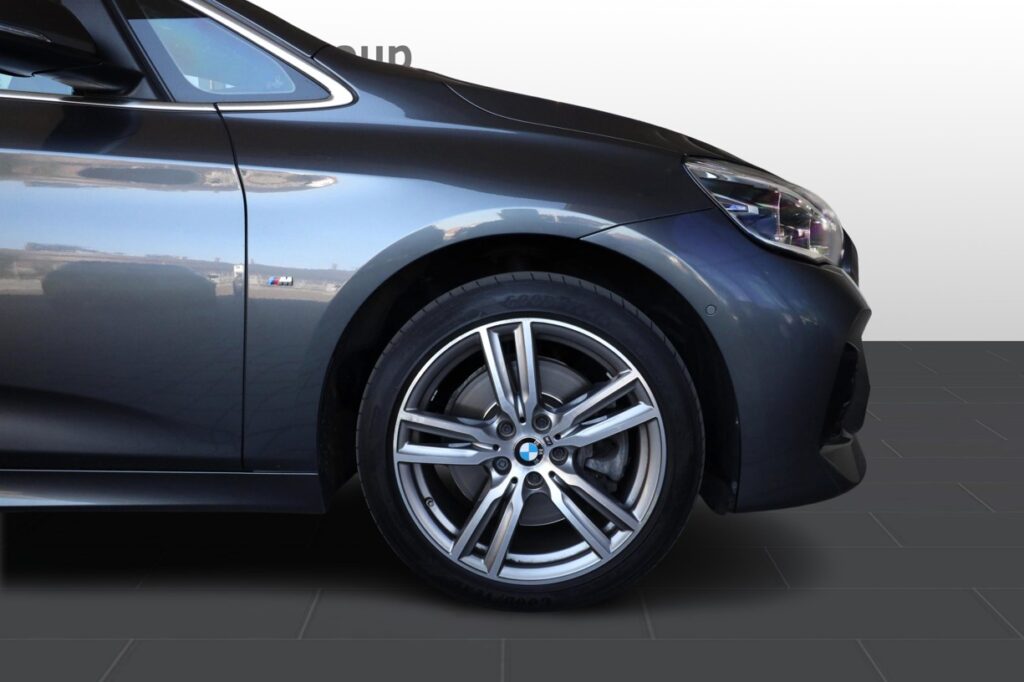 BMW 220i