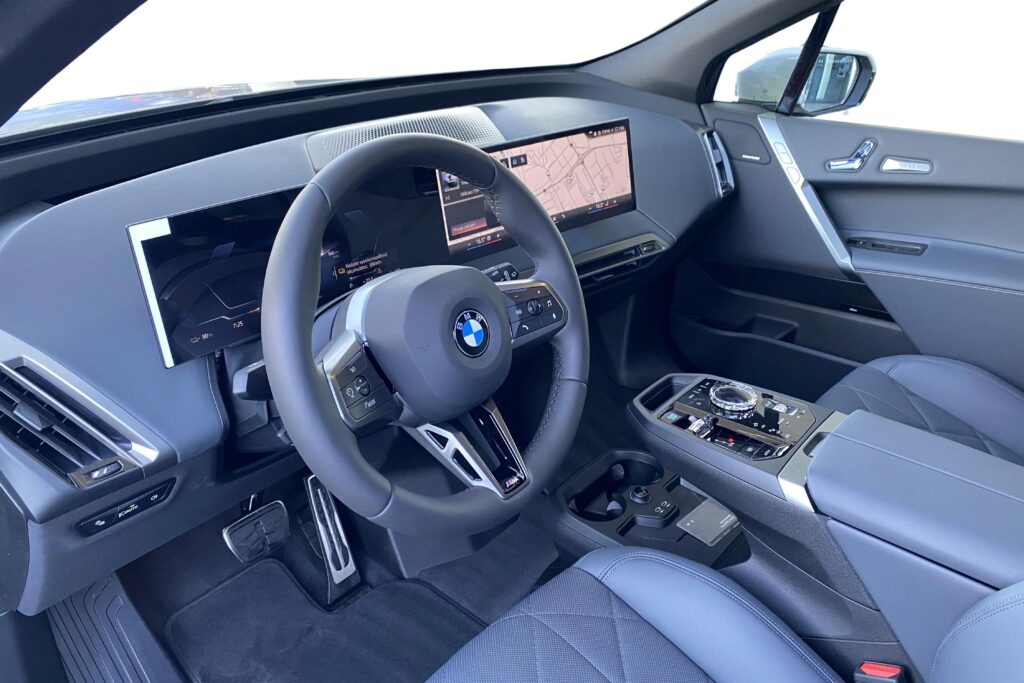 BMW iX xDrive60