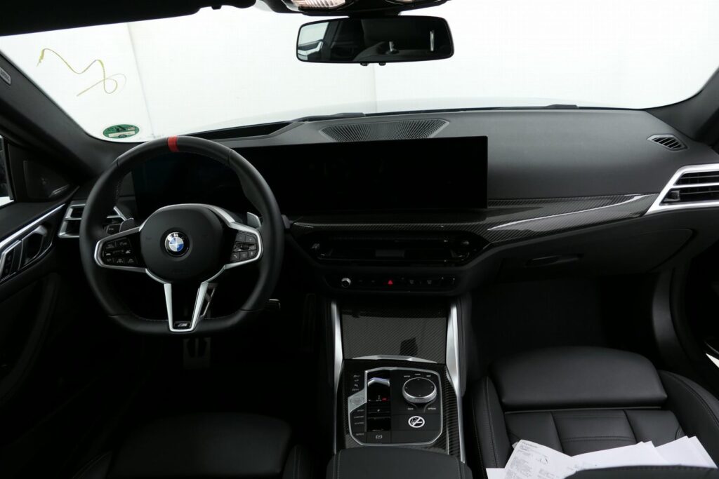 BMW M440i xDrive Coupe