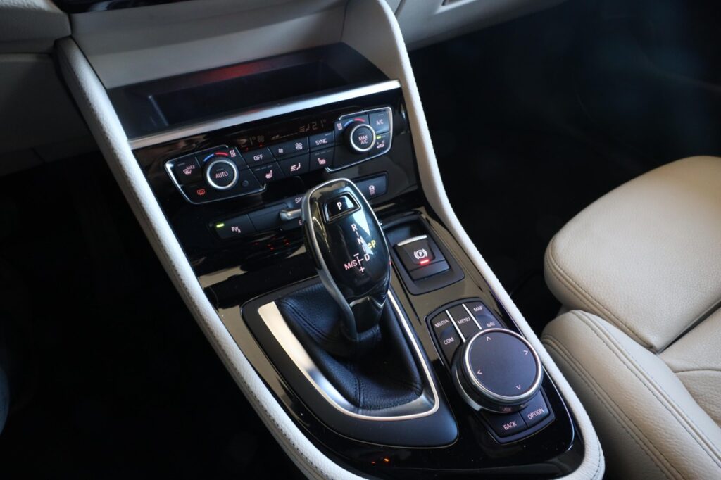 BMW 220i