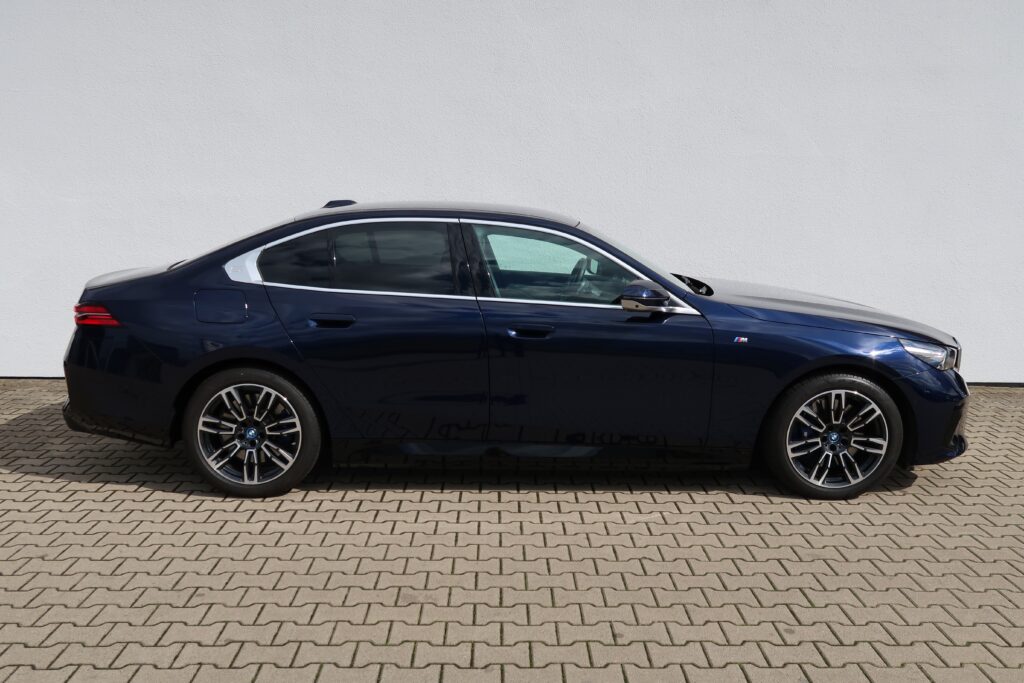 BMW 550e xDrive
