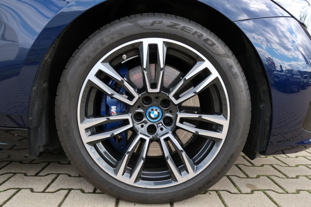 BMW 550e xDrive