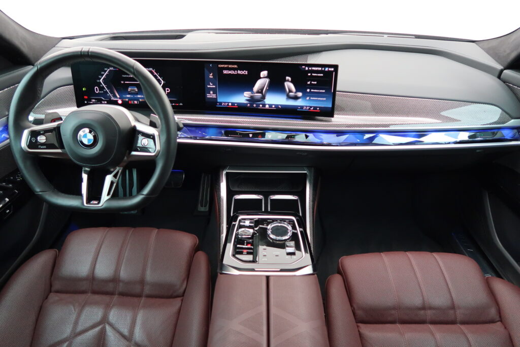 BMW 740d xDrive Sedan