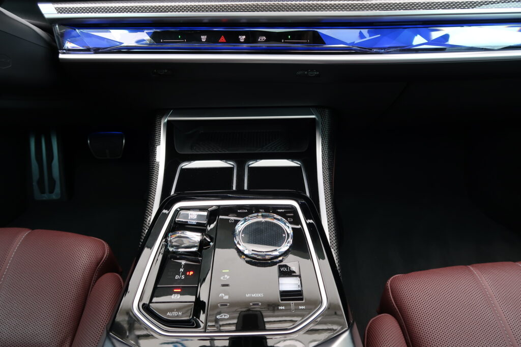 BMW 740d xDrive Sedan