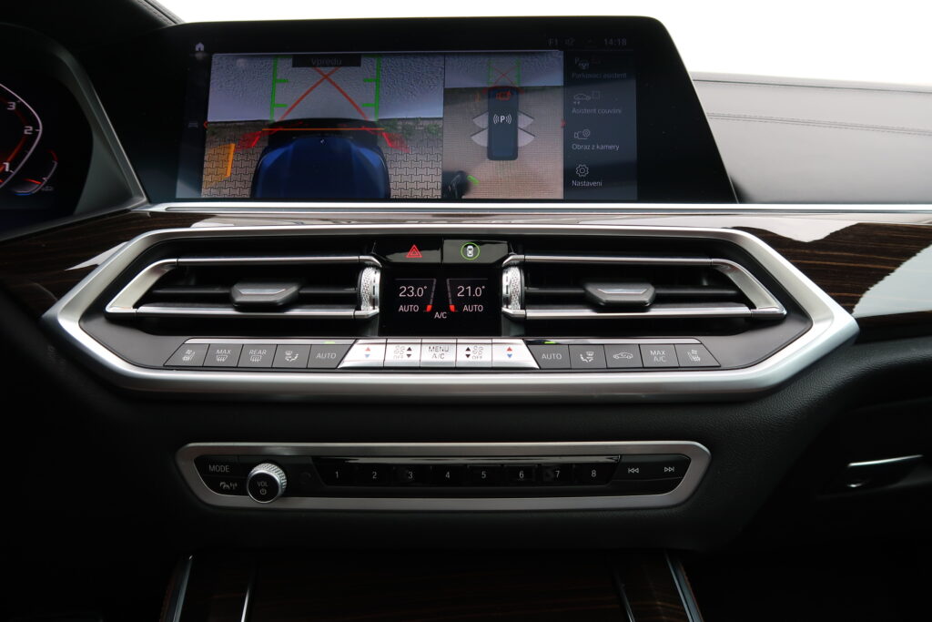 BMW X5 M50d