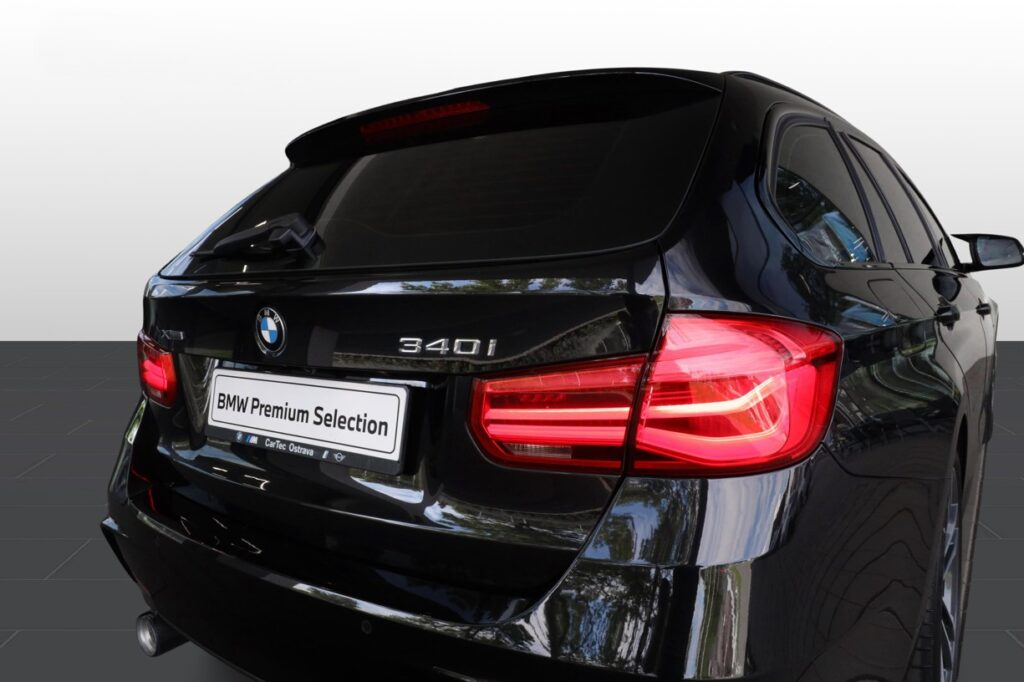 BMW 340i xDrive Touring