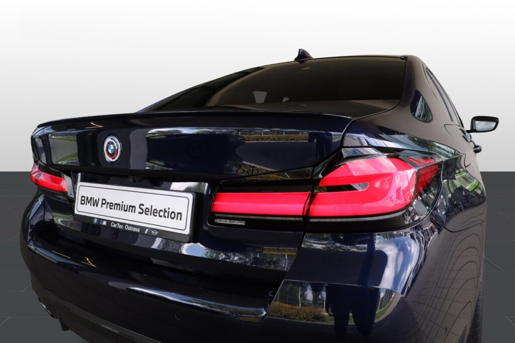 BMW M550i xDrive