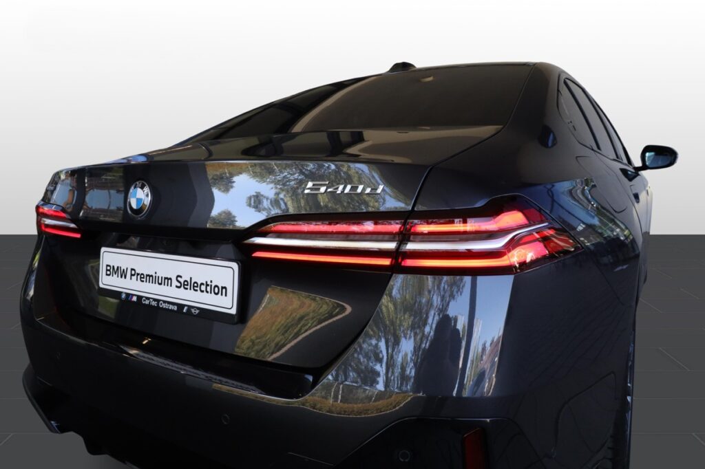 BMW 540d xDrive Sedan