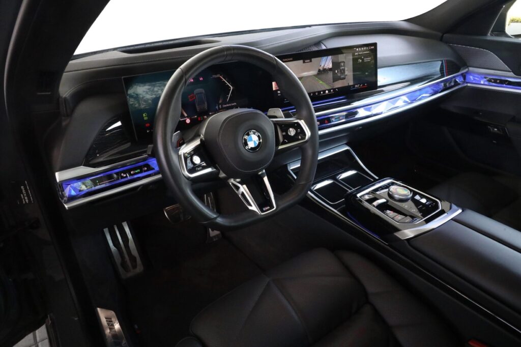 BMW 740d xDrive Sedan