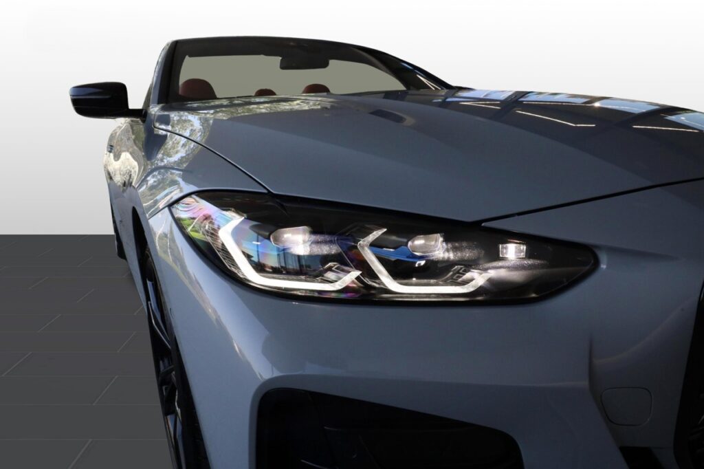 BMW M440i xDrive Convertible