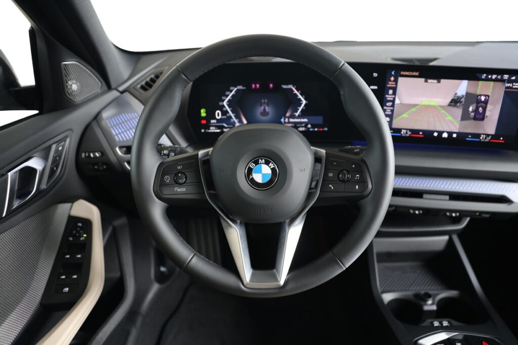 BMW 120