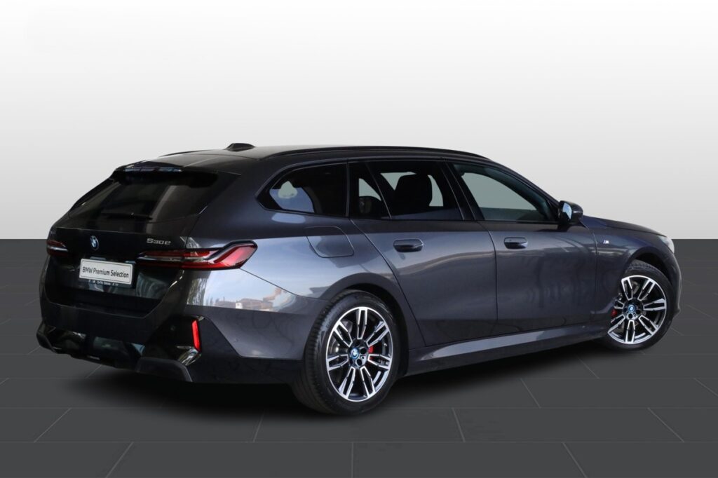 BMW 530e xDrive Touring