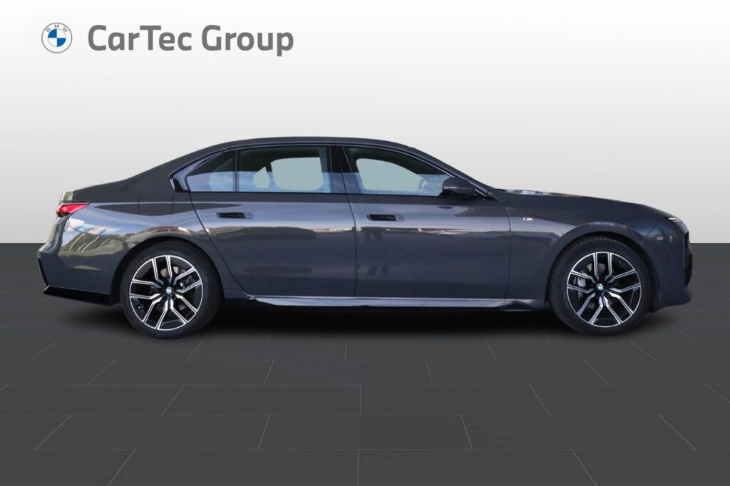 BMW 740d xDrive Sedan