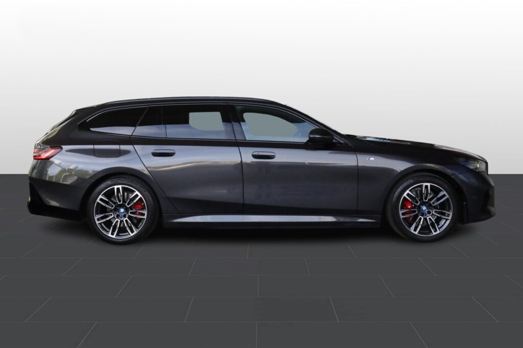 BMW 530e xDrive Touring