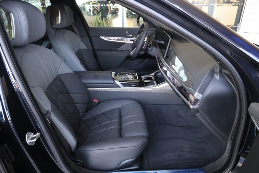 BMW 740d xDrive Sedan