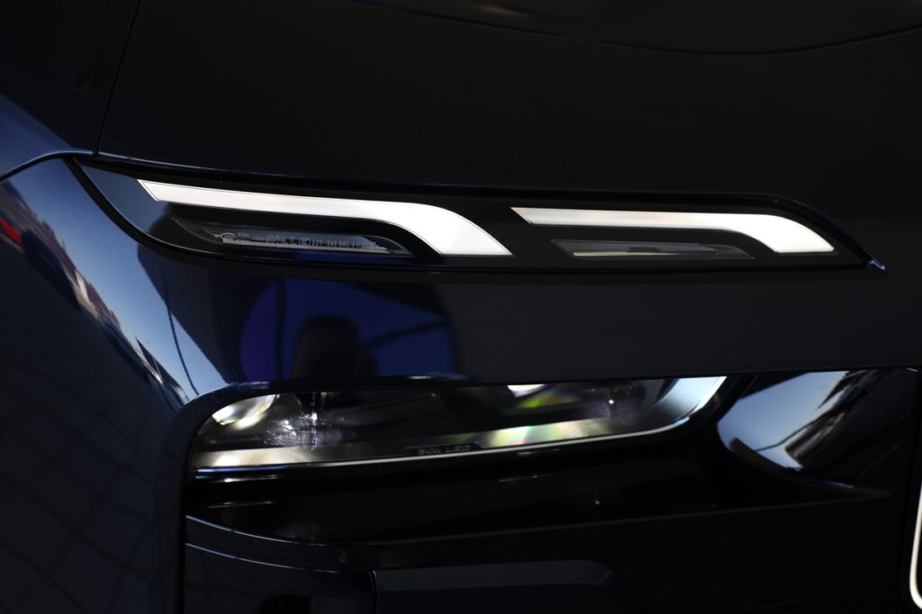 BMW 740d xDrive Sedan