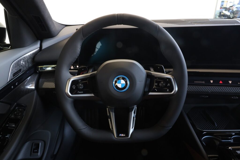 BMW 550e xDrive Touring