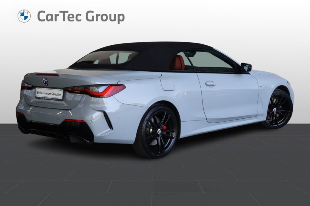 BMW M440i xDrive Convertible