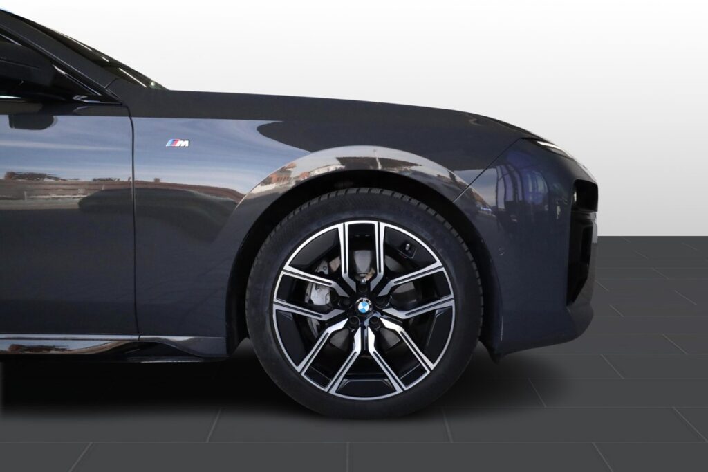 BMW 740d xDrive Sedan