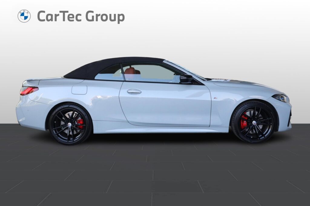 BMW M440i xDrive Convertible
