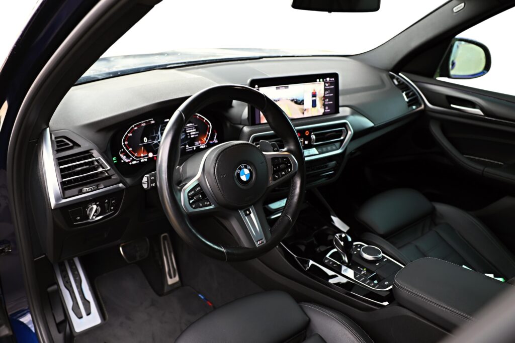 BMW X3 xDrive20i RHD