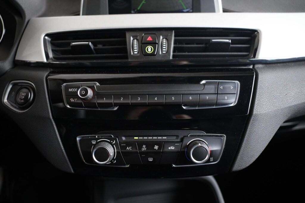BMW X1 xDrive20i