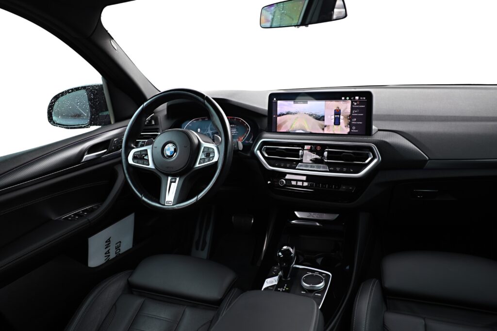 BMW X3 xDrive20i RHD