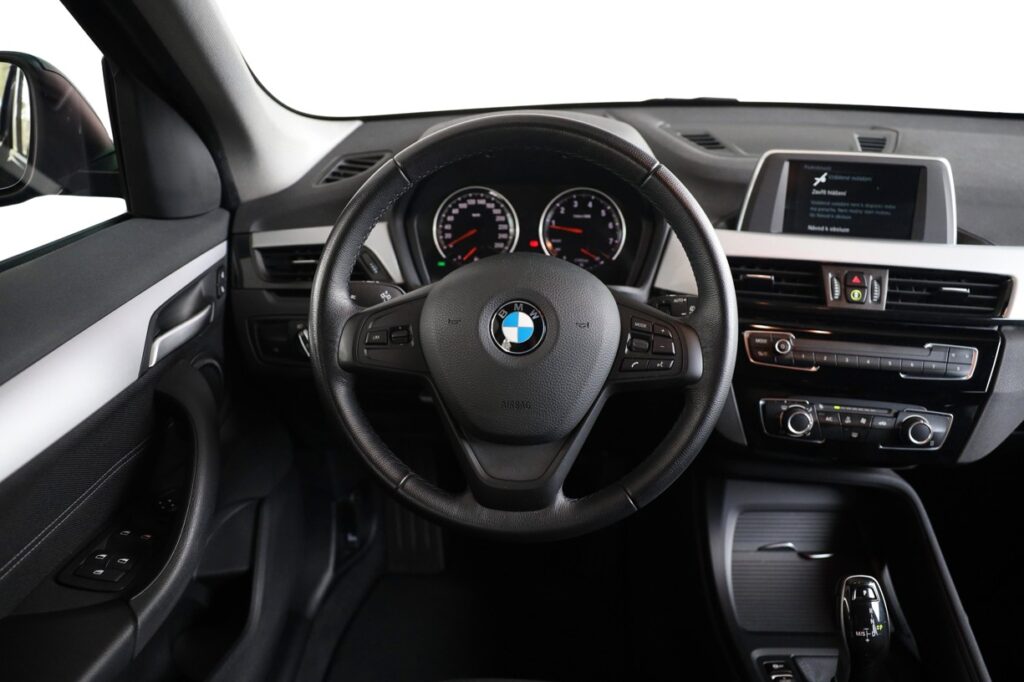BMW X1 xDrive20i
