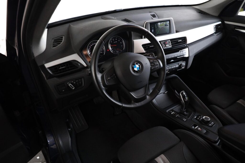 BMW X1 xDrive20i